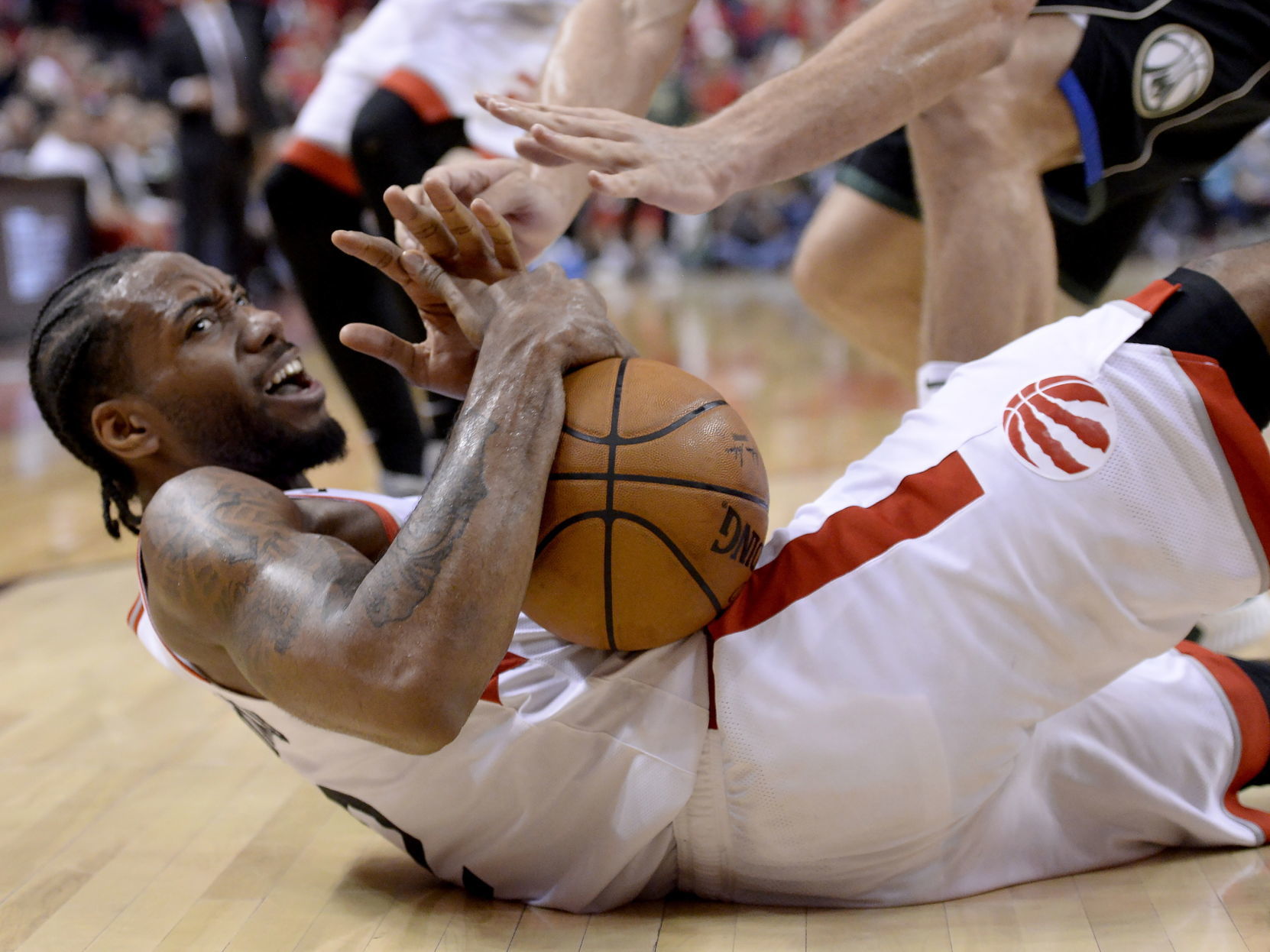 Raptors 100, Bucks 94